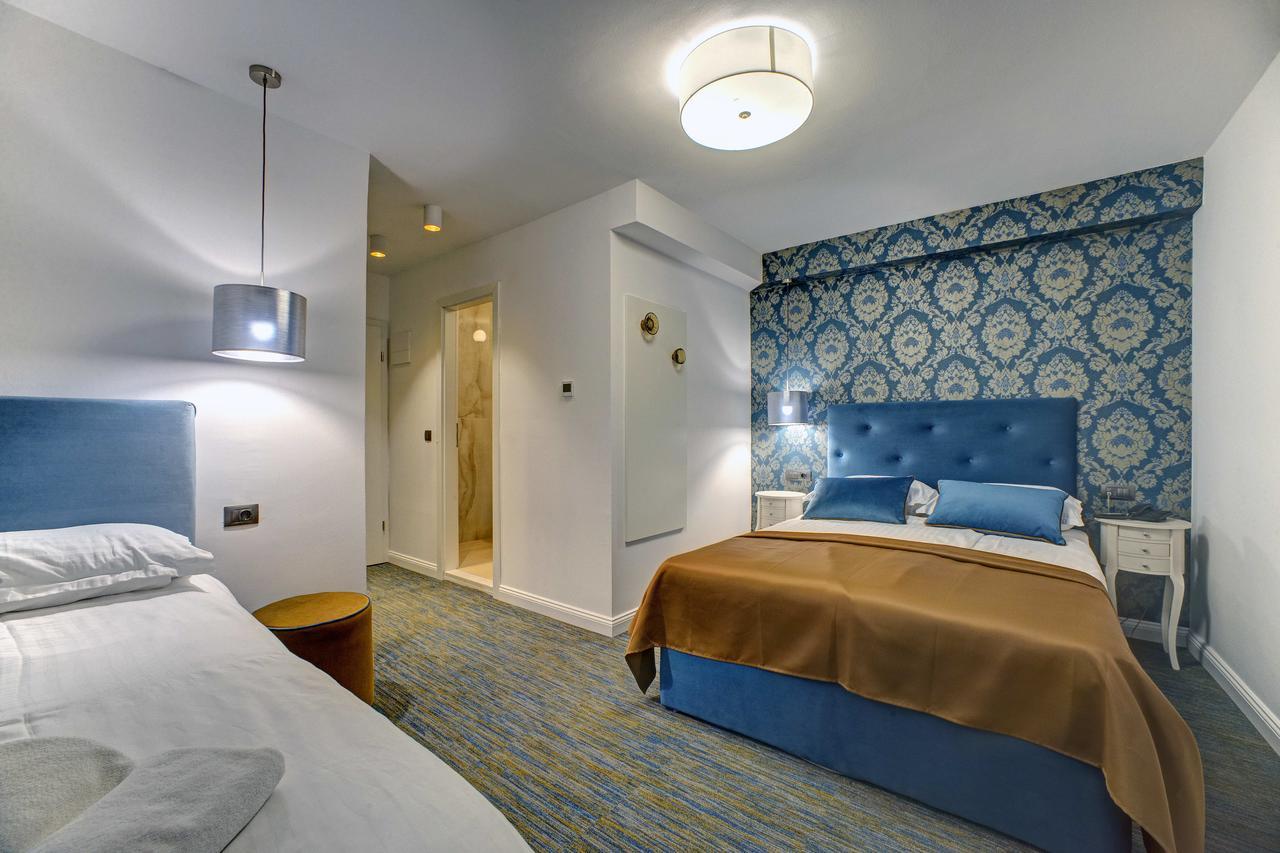 Dreibettzimmer