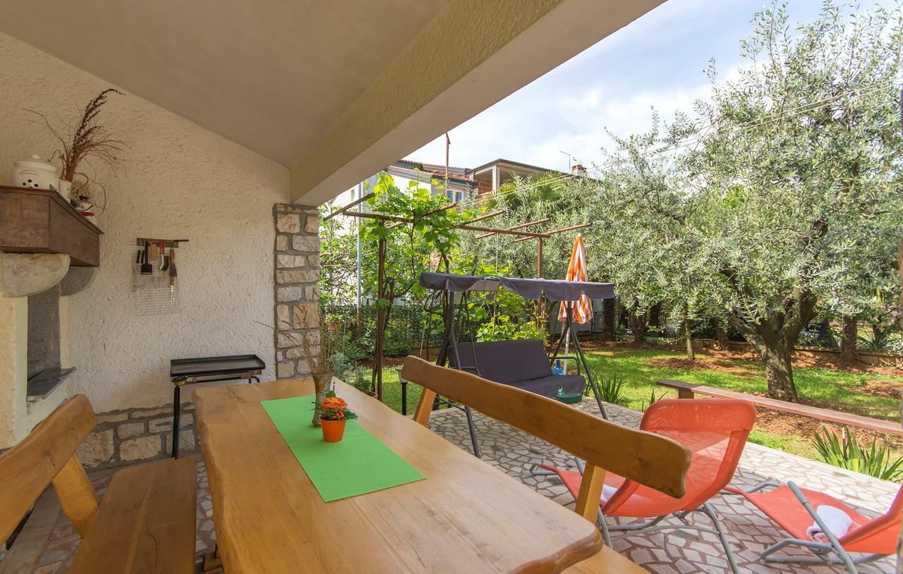 Apartment mit Balkon