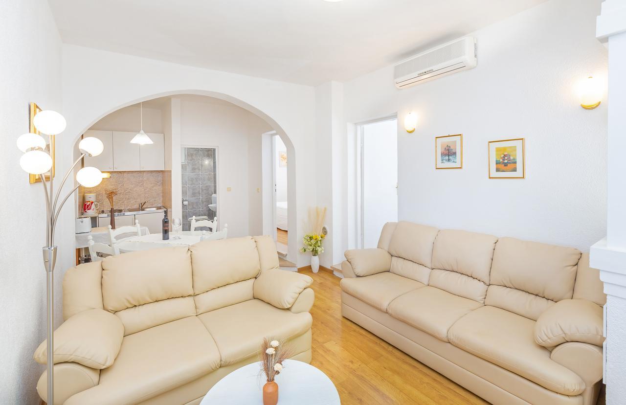 Two-Bedroom Apartment with Terrace and Sea View