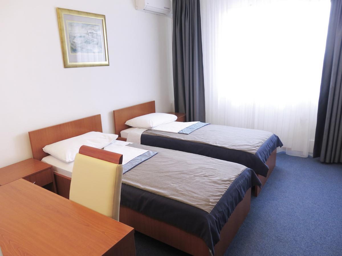 Habitación Doble Estándar con balcón y vistas a la ciudad - 1 o 2 camas
