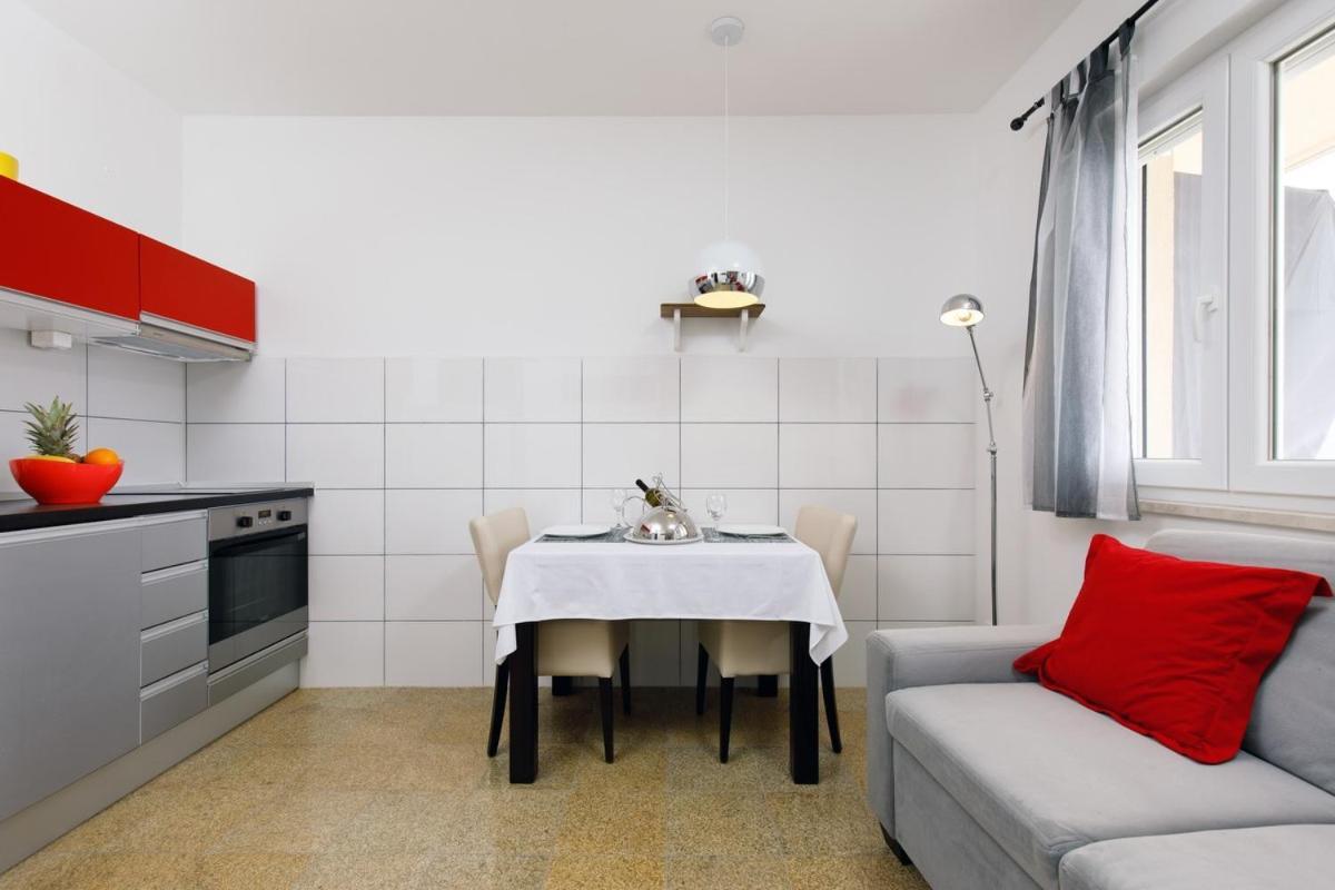 Studio Apartment with Sea View