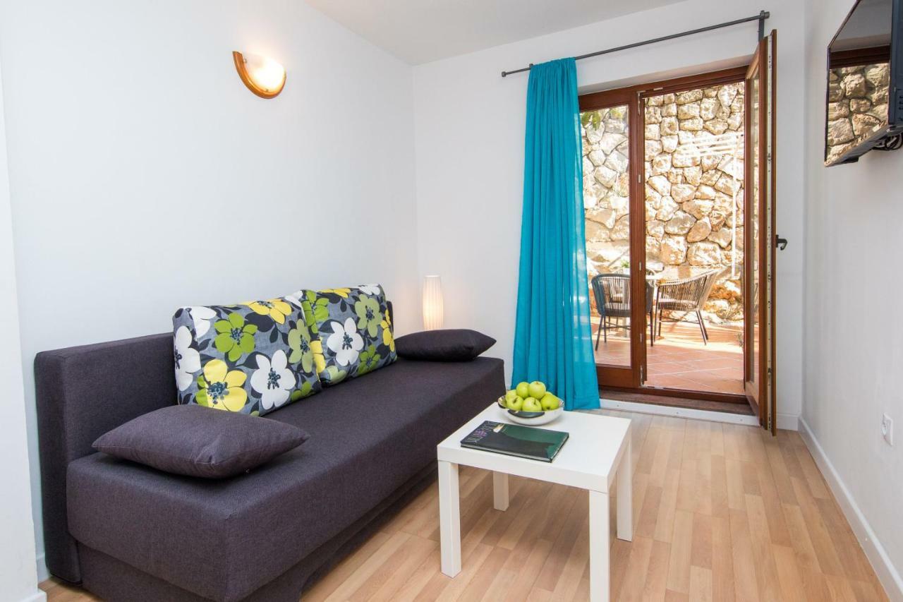 Suite with Terrace,778795155:JPEG