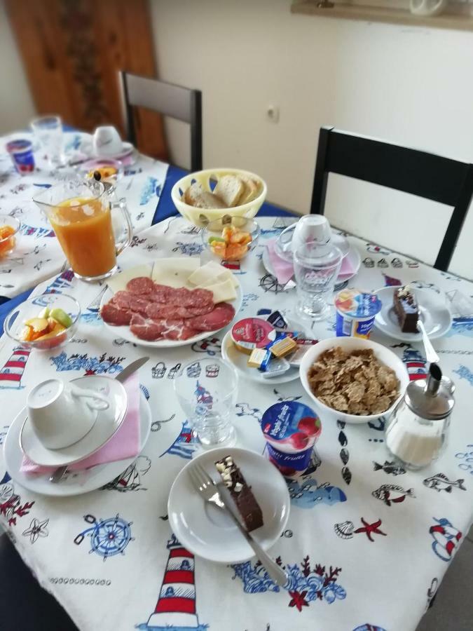 Standard Doppel-/Zweibettzimmer mit Balkon