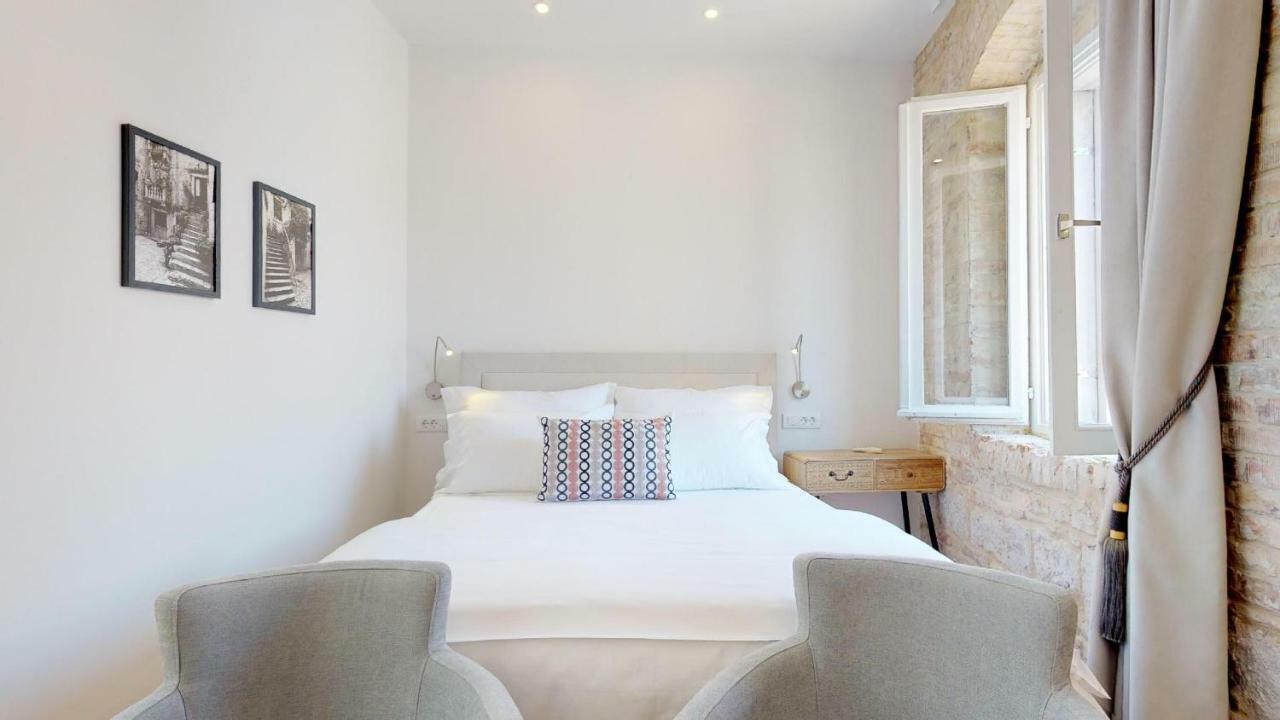 Standard Double Room,829937474:JPEG