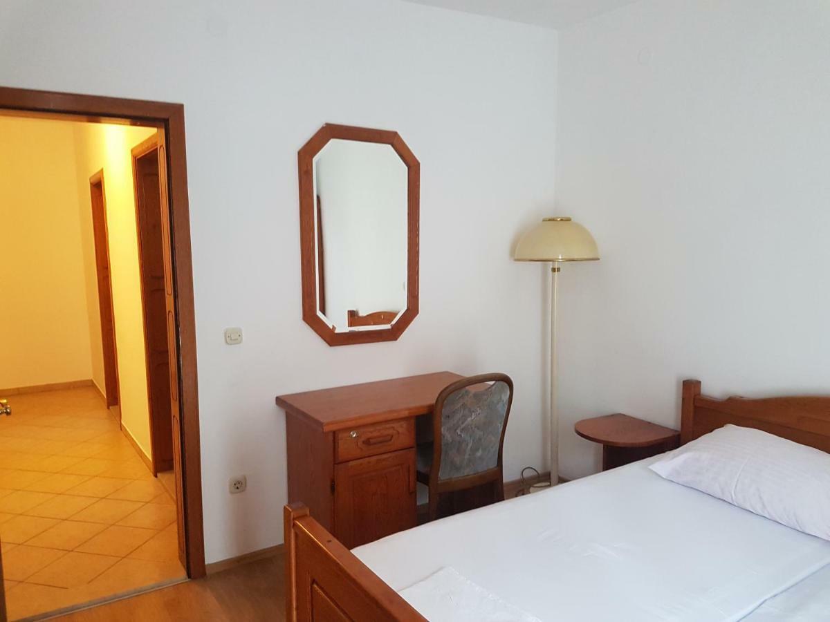 Familienzimmer mit seitlichem Meerblick
