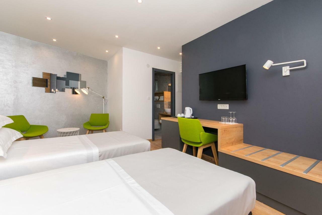 Deluxe Double or Twin Room with Sea View