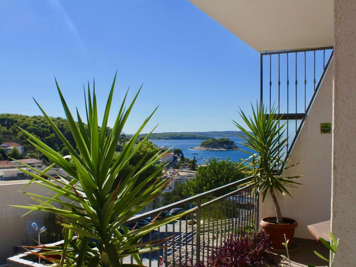 Apartamento com Vista do Mar