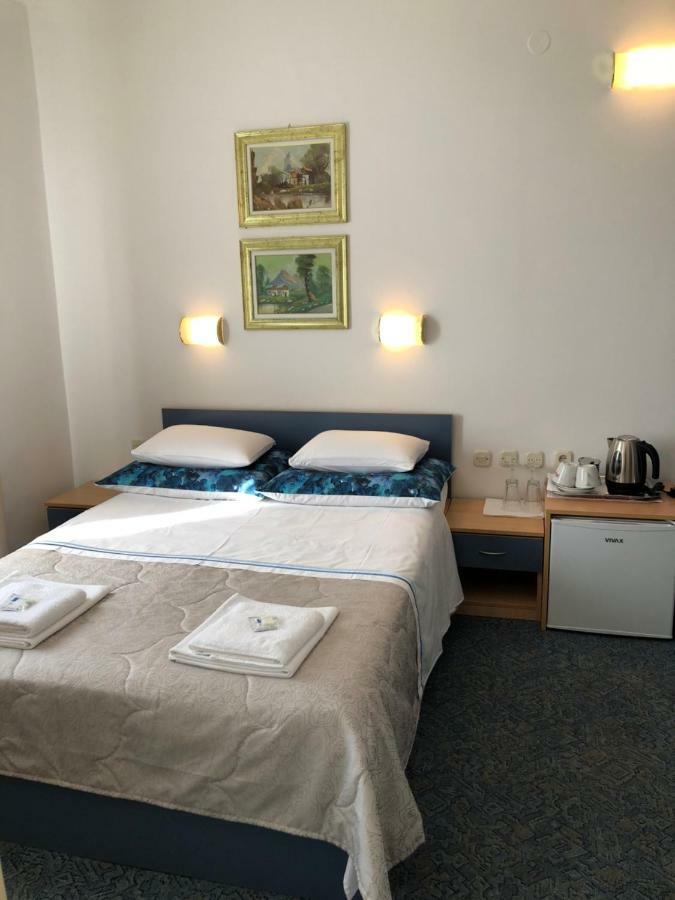 Standard Double Room,857700110:JPEG