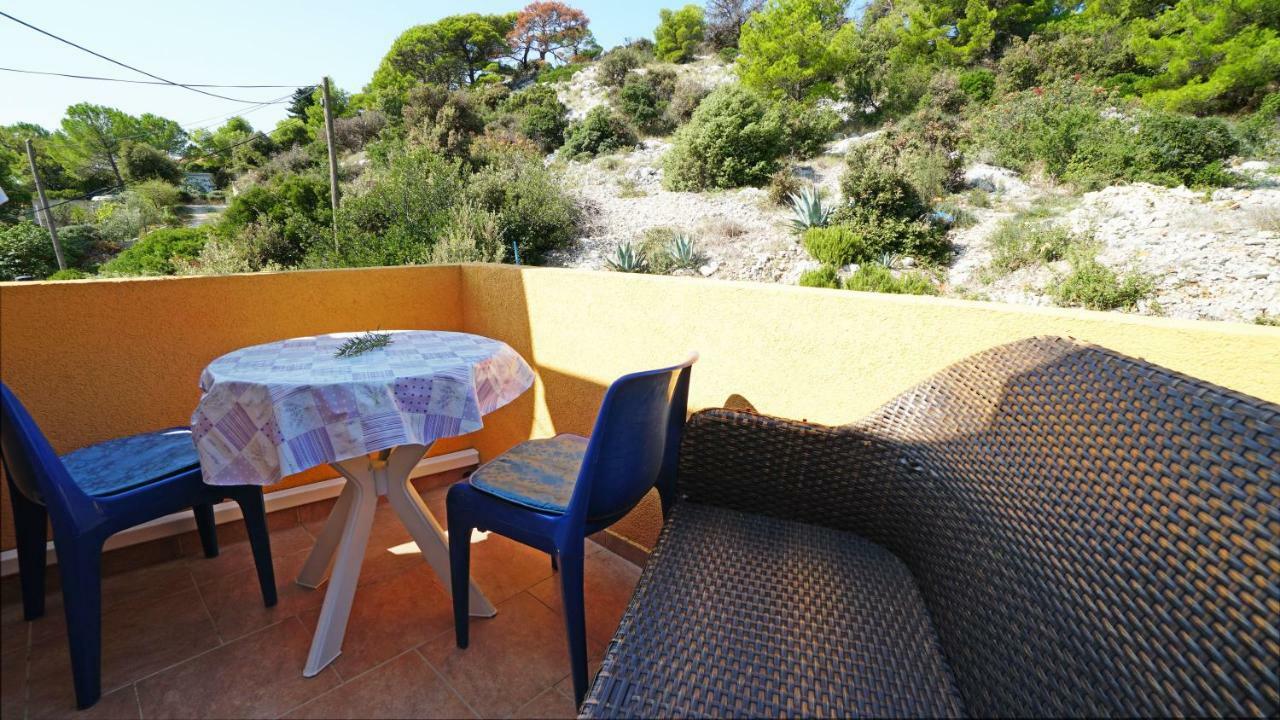 Studio mit Balkon