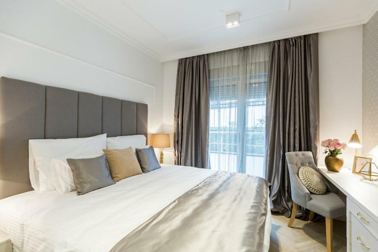 Doppelzimmer mit Balkon