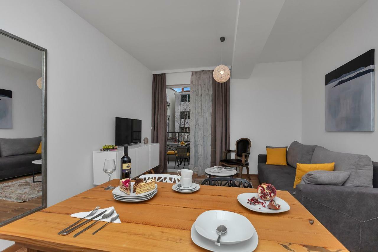 Apartment,900448261:JPEG