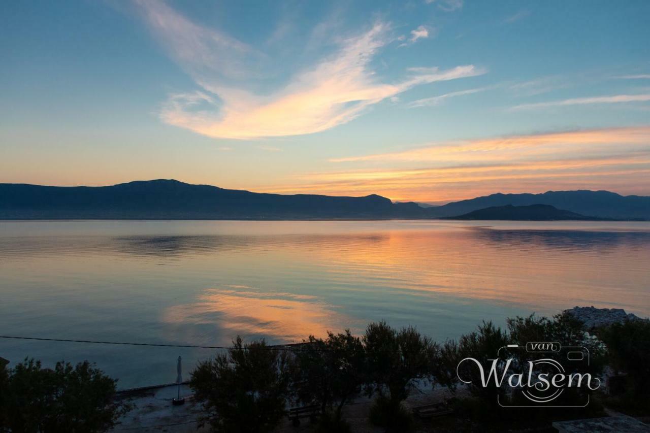 Doppelzimmer mit Balkon und Meerblick