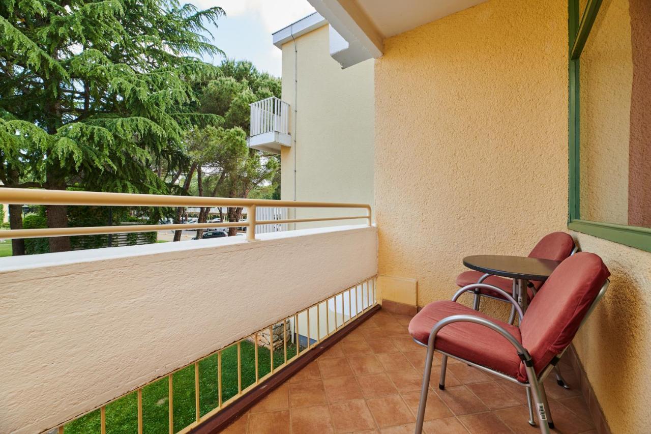 Classic Zimmer mit Balkon – Parkseite