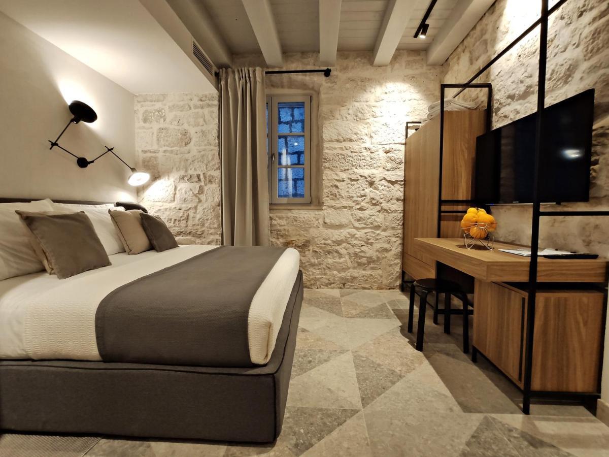 Superior Doppelzimmer mit Kingsize-Bett und Balkon
