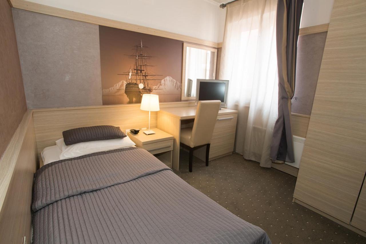 Classic Single Room,993981166:JPEG