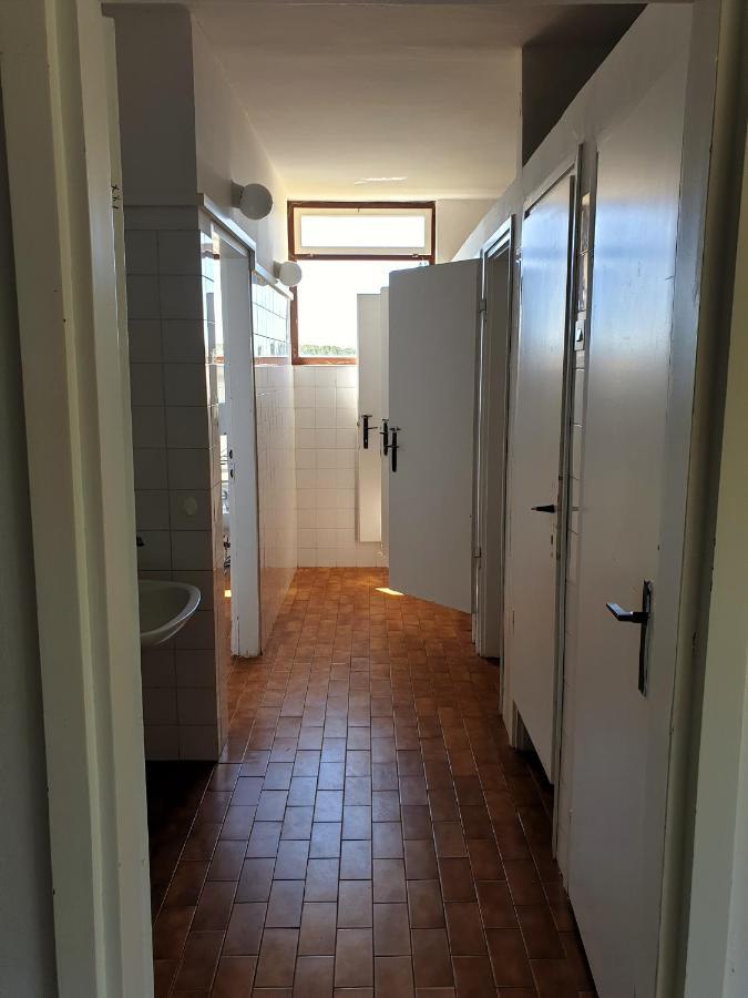 Basic Dreibettzimmer mit Gemeinschaftsbad