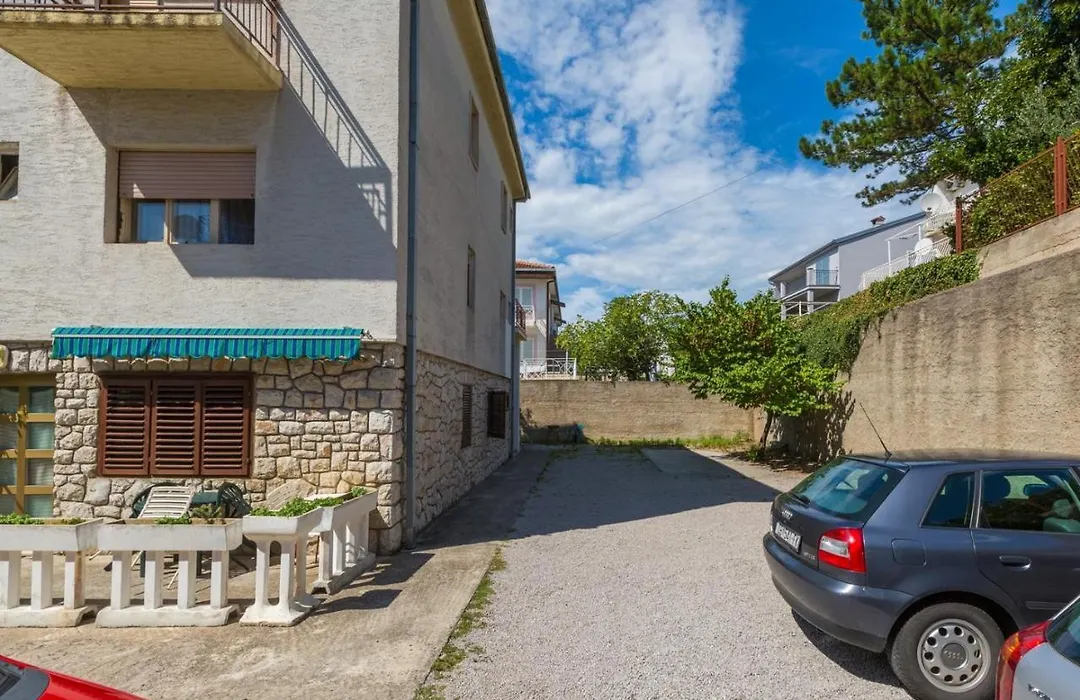 Apartments Luic 4244-1