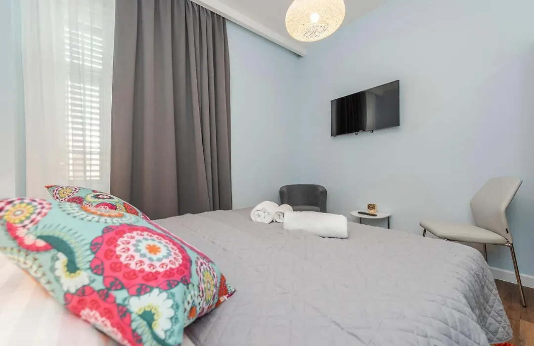 B&A Rooms Zadar-1
