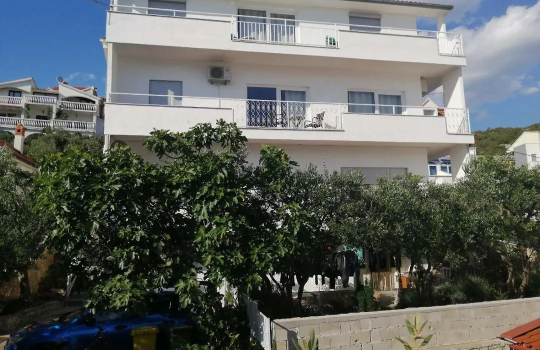 Guesthouse Mila-1