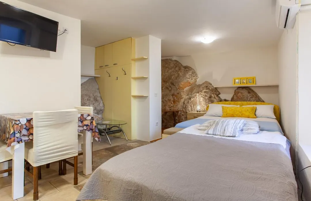 Room M-1