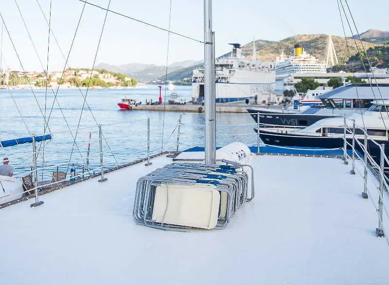 Cruise From Dubrovnik On M/Y Dalvin-1