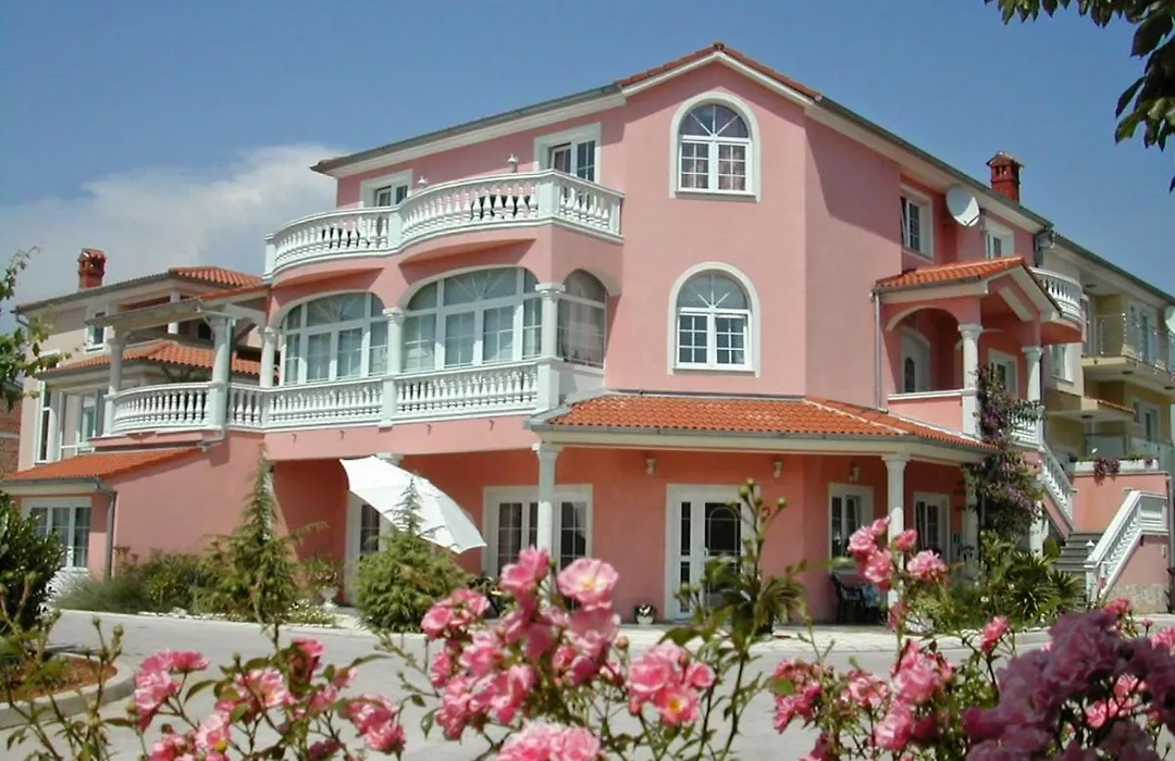 Hotel Villa Vera-1