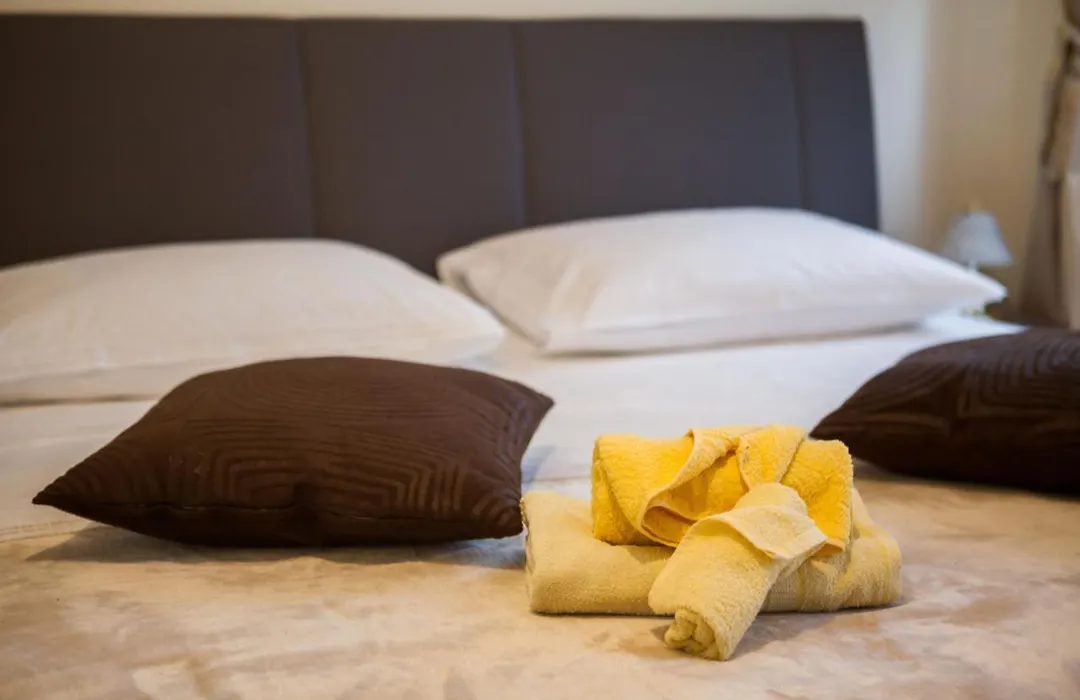 Riva Rooms-1