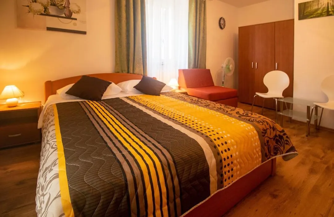 Guest House Franko-1