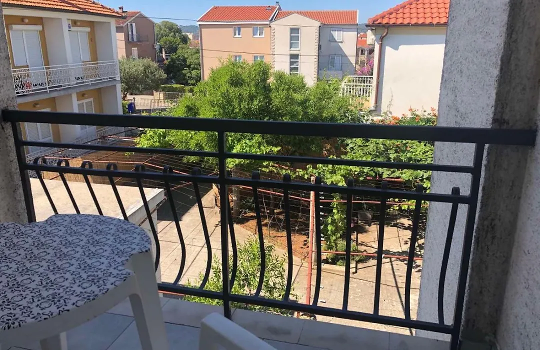 Guesthouse Adriatic-1
