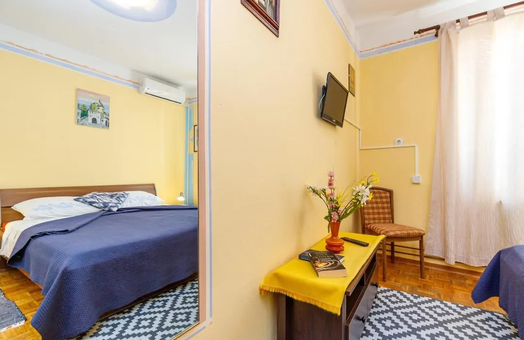 Apartments Vivijana-1