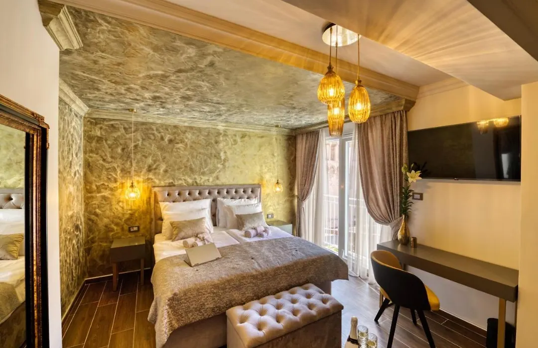 Luxury Rooms Vindemiae-1