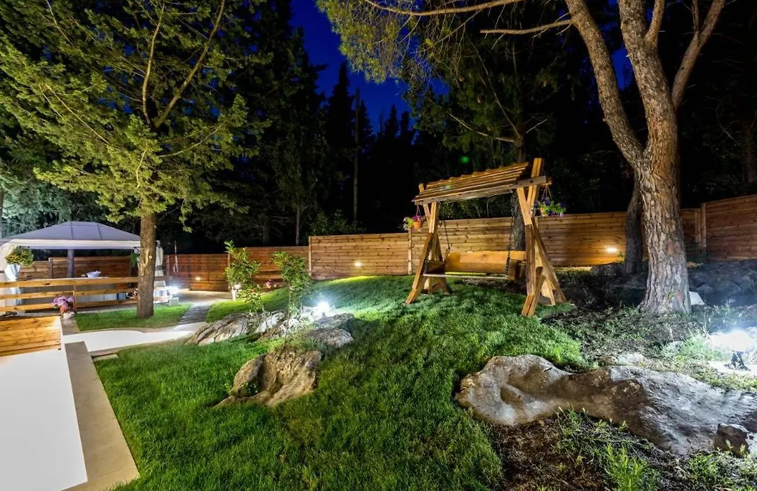 Villa Bila Vila Split - Where Life Meets Luxury & Nature-1