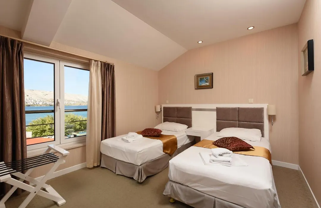 Family Hotel Zane-1