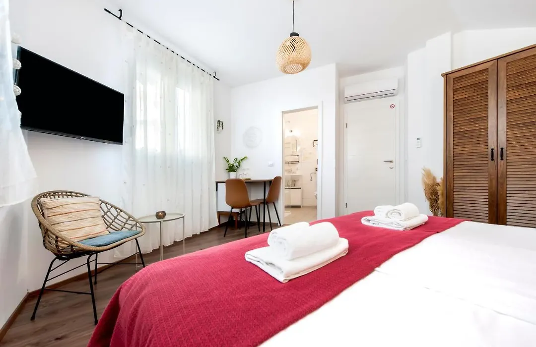 Bed&Breakfast Bohemian-1