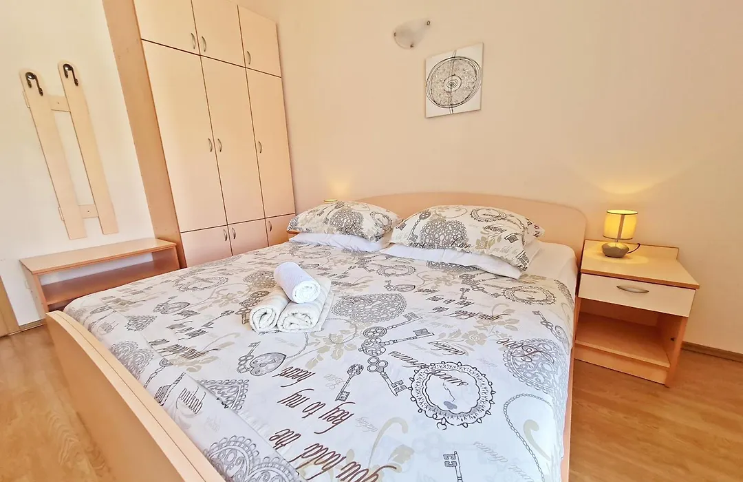 Rooms And Apartments Porat-1