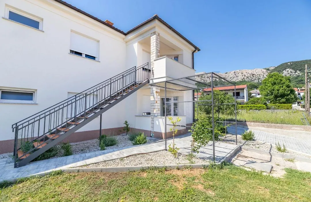 Dalibor Baska Rooms-1