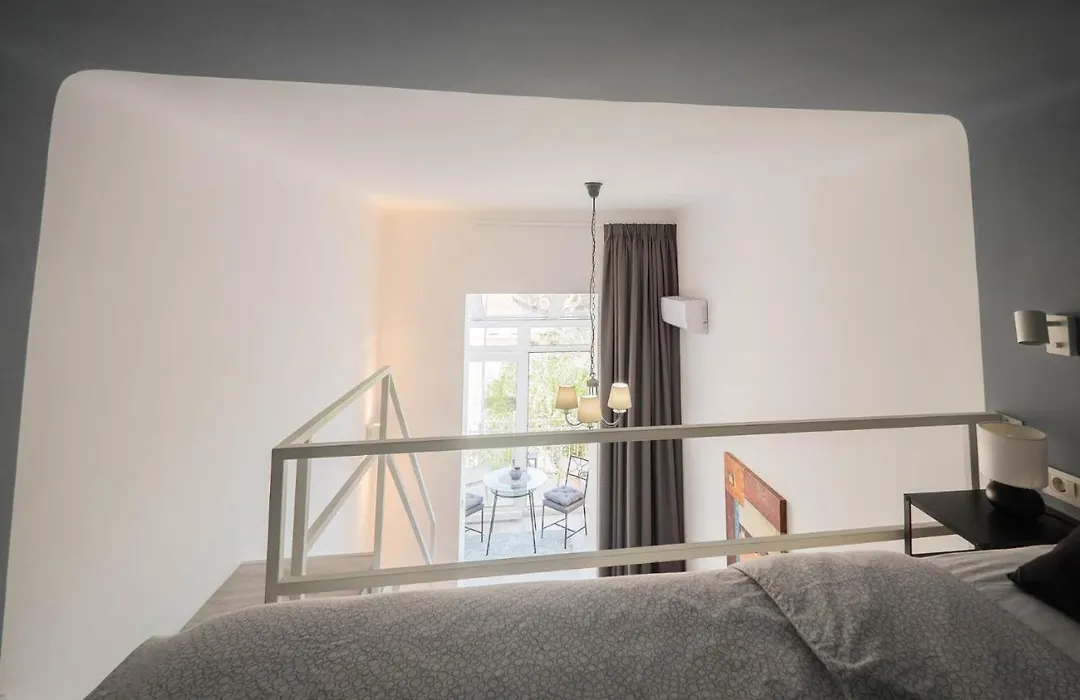 Gallery Duplex Studio-1