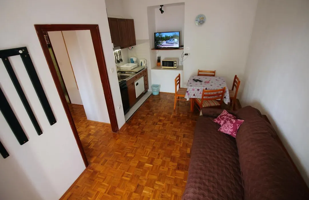 Guesthouse Marija-1