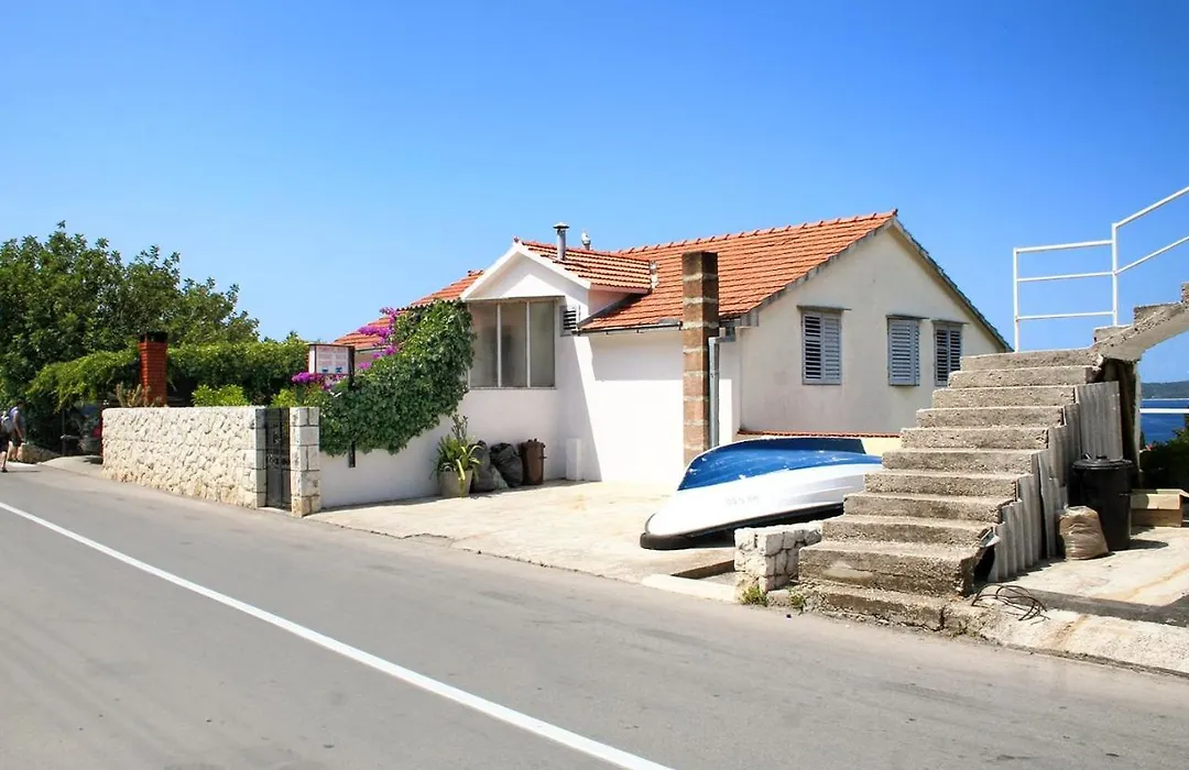 Apartments And Rooms With Parking Space Hvar - 4613-1
