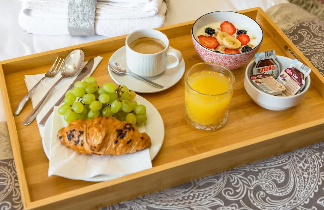Palace Suites Heritage Hotel - Adults Only-1
