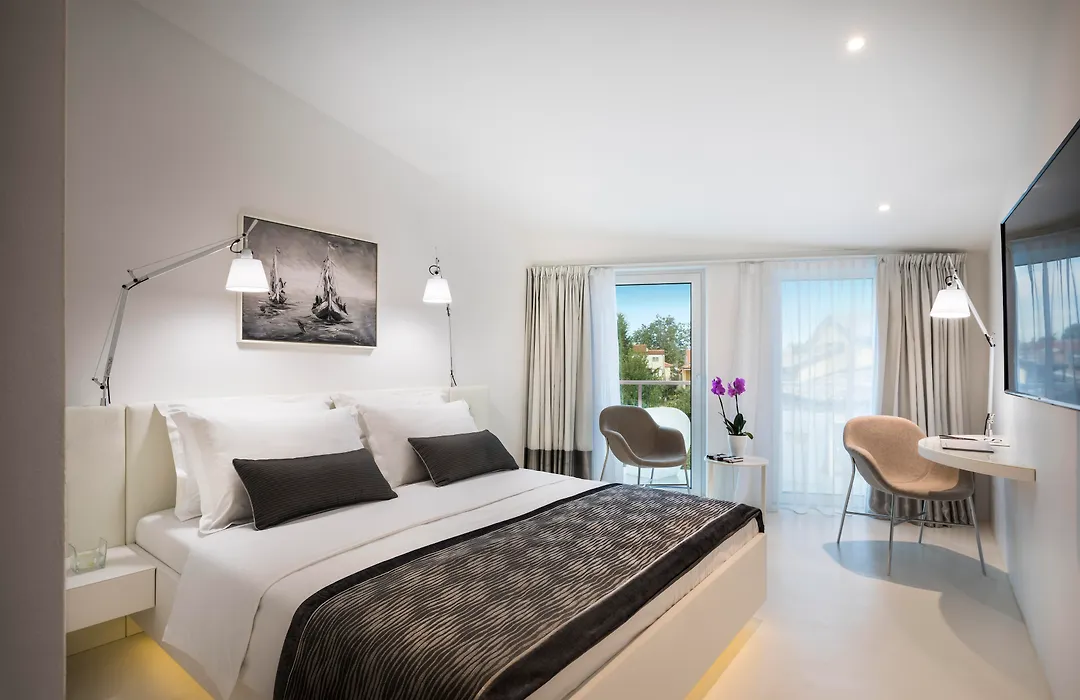 Rivalmare Beach Boutique Hotel-1
