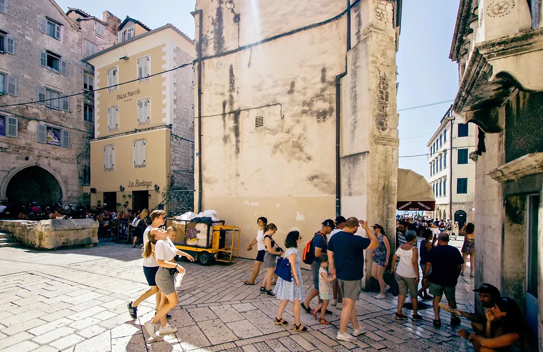 Plaza Marchi Old Town - Mag Quaint & Elegant Boutique Hotels-1