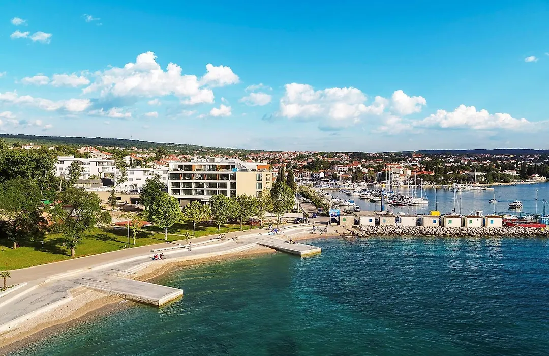 Luxury Hotel Riva-1