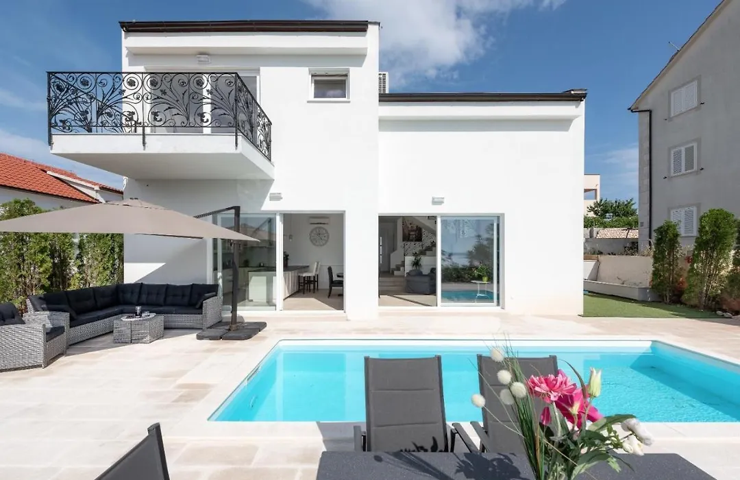 Luxury Villa With A Swimming Pool Hvar - 15992-1