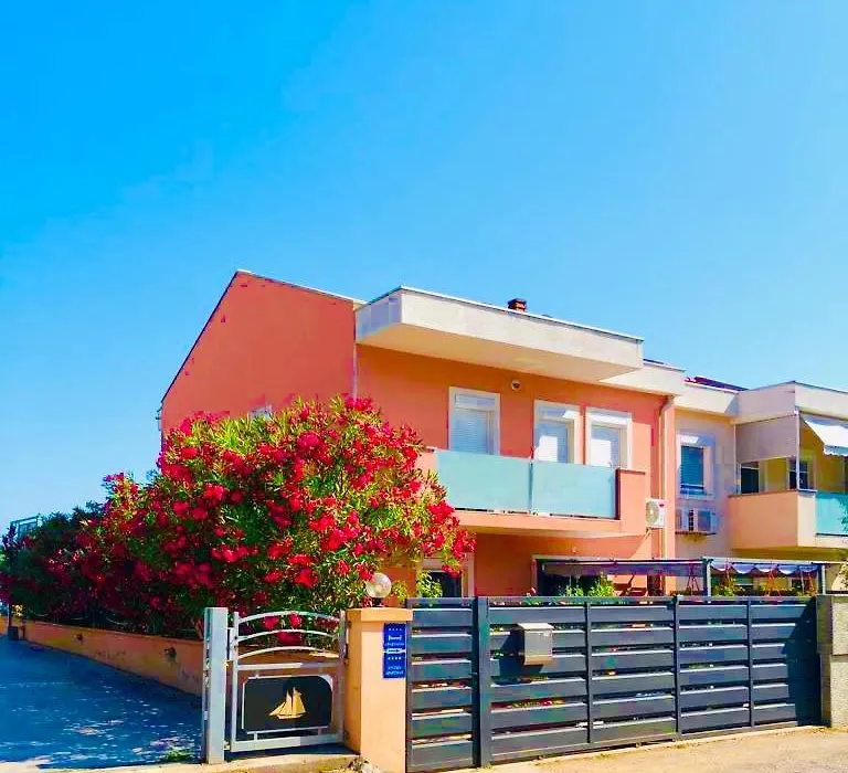 Guest House Navetta 2-1