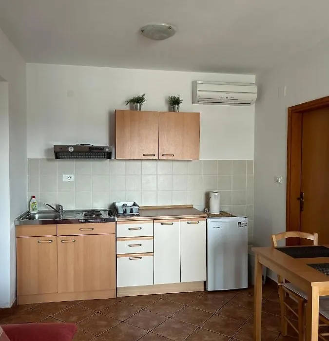 Apartmani Sturica-1