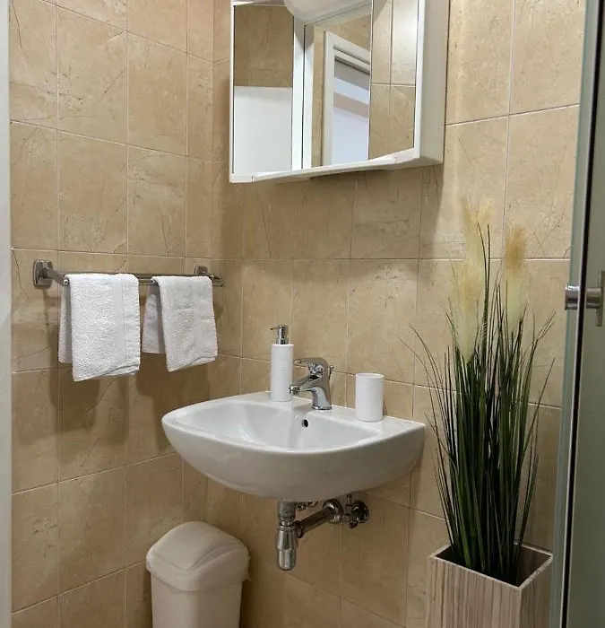 Apartmani Sturica-1