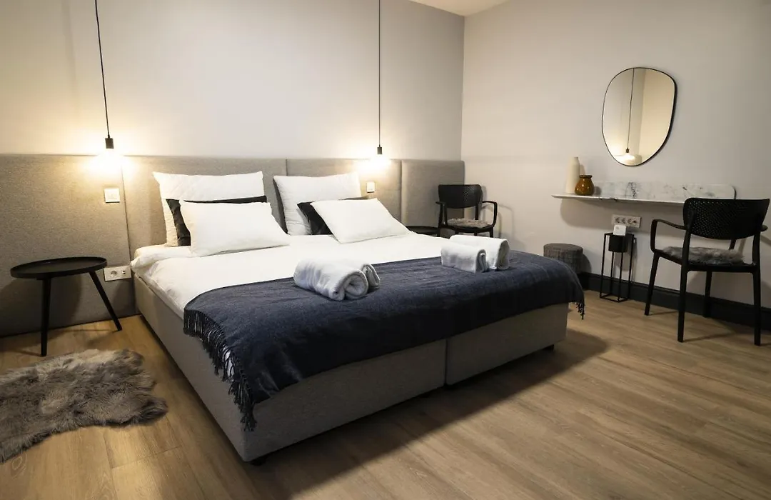 Doma Zagreb Aparthotel-1