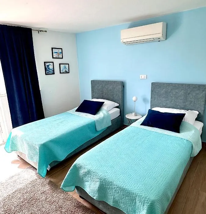 Madonna Guesthouse II-1