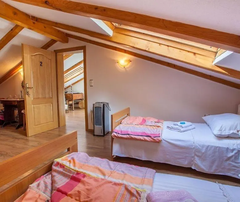 Room Kastelan-1